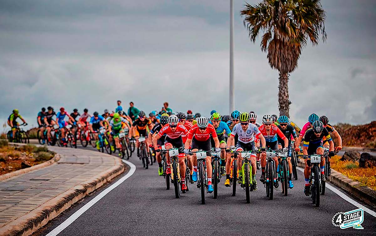 En TodoMountainBike: 4 Stage MTB Race Lanzarote 2019: victoria para Bartlomiej Wawak y Blaza Pintaric en la primera etapa