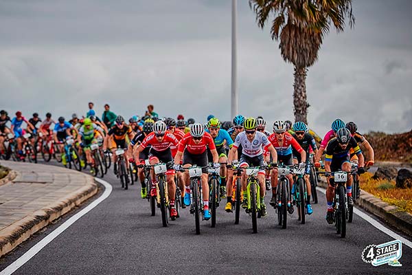 4 Stage MTB Race Lanzarote 2019: victoria para Bartlomiej Wawak y Blaza Pintaric en la primera etapa