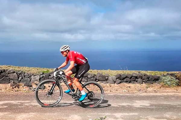 4 Stage MTB Race Lanzarote 2019: victoria para Nadir Colledani y Blaza Pintaric en la tercera etapa
