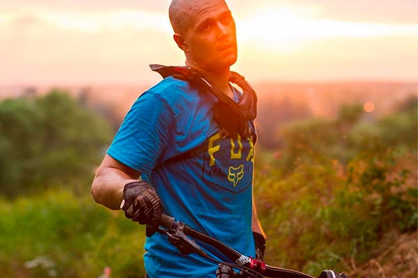 Así fue la caída que dejó en coma al 'biker' ruso Kirill Berendoni