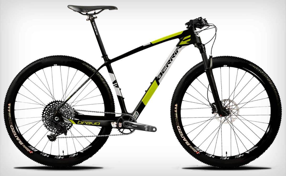 En TodoMountainBike: Berria Bravo 4 de 2020, con cuadro de carbono y grupo SRAM Eagle de 12 velocidades por poco más de 1.000€