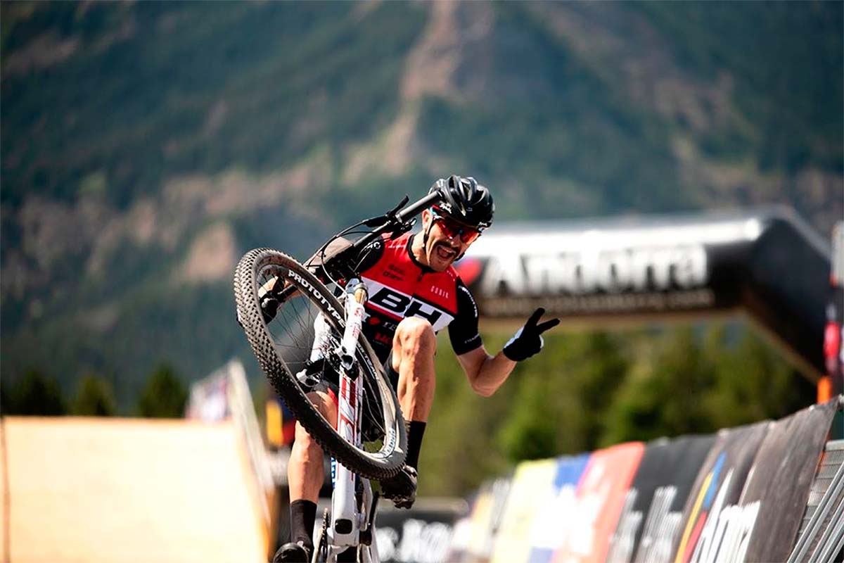 En TodoMountainBike: La BH Lynx Race EVO Carbon de Carlos Coloma para la Copa del Mundo de XCO celebrada en Vallnord