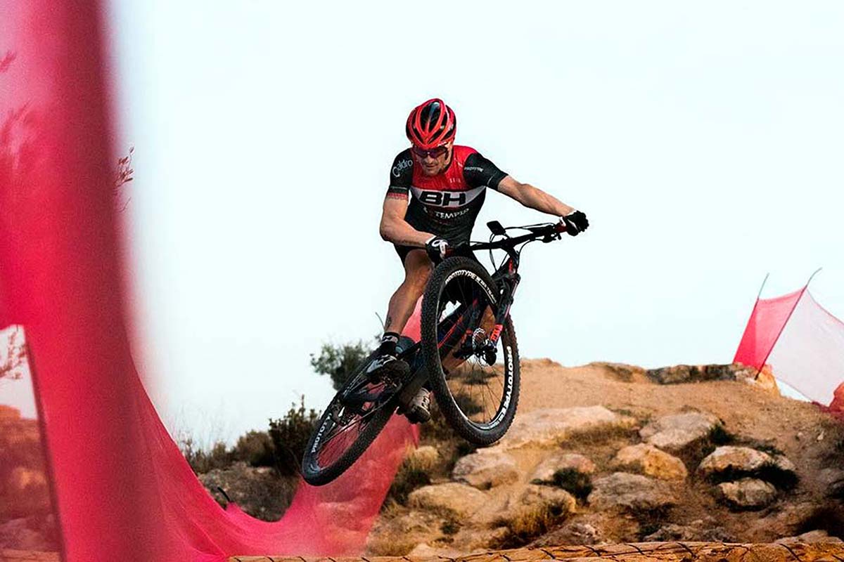 En TodoMountainBike: Open de España de XCO 2019: la carrera de Chelva con el BH Templo Cafés UCC