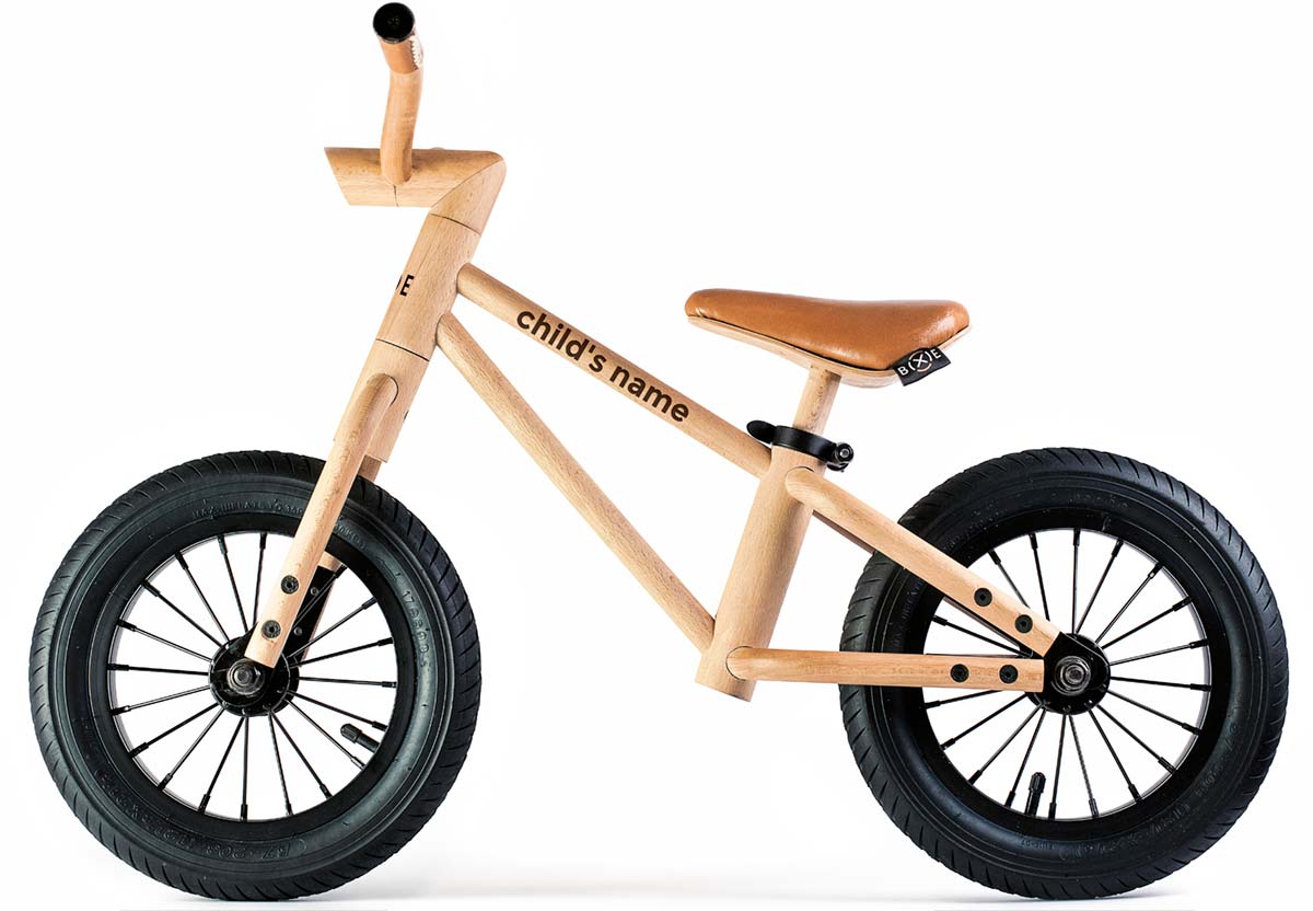 En TodoMountainBike: Bixie, una ecológica bicicleta de equilibrio fabricada con madera de haya de los Alpes eslovenos