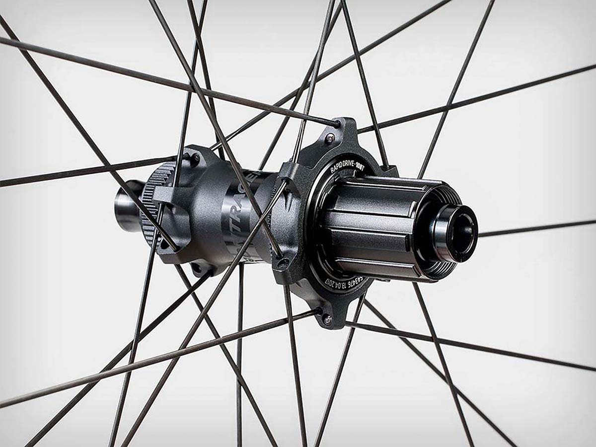 En TodoMountainBike: Bontrager Aeolus Pro 3V TLR, ruedas de carbono de perfil ancho para bicis de Gravel y CX