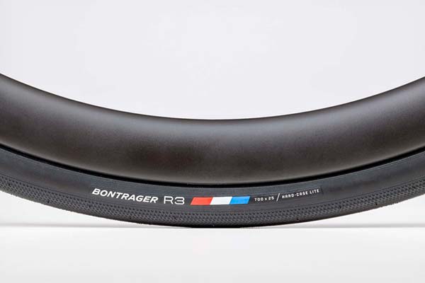 Bontrager R3 Hard-Case Lite, un neumático de carretera con protección antipinchazos mejorada