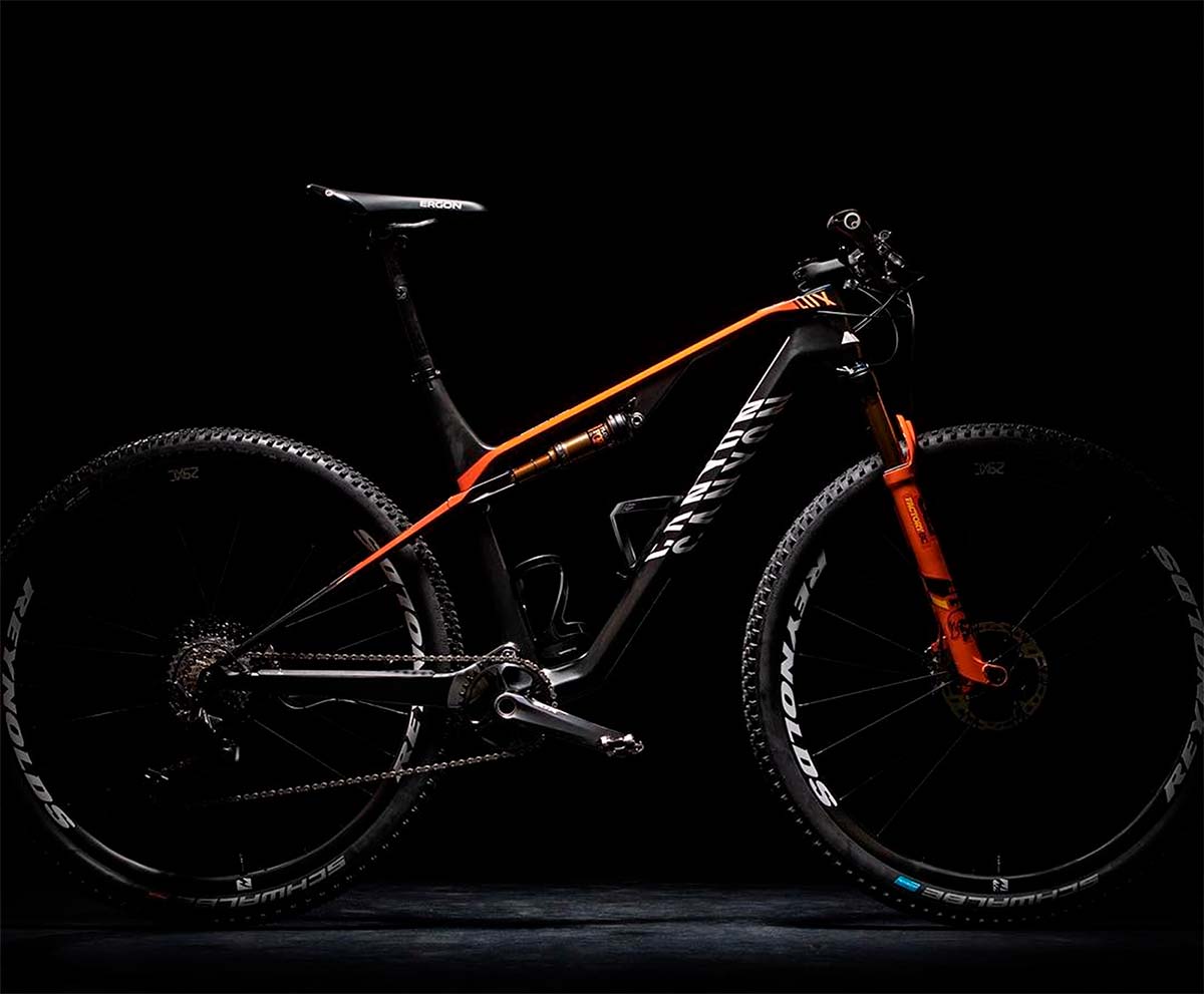 En TodoMountainBike: La Canyon Lux CF SLX de Kristian Hynek para la Absa Cape Epic 2019