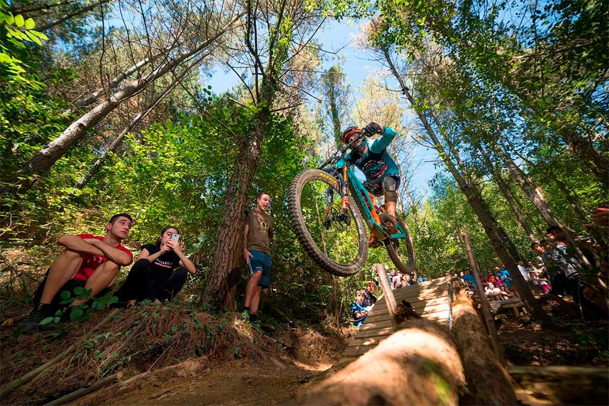 En TodoMountainBike: Marketa Michalkova y Mariano Mari son los campeones del Open de España de Enduro de 2019