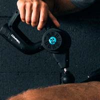 Compex Fixx 1.0, un masajeador personal para tratar sobrecargas musculares y agujetas