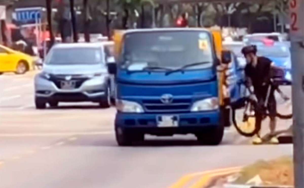 En TodoMountainBike: Un conductor intenta atropellar y agredir a un ciclista, y termina KO en el suelo