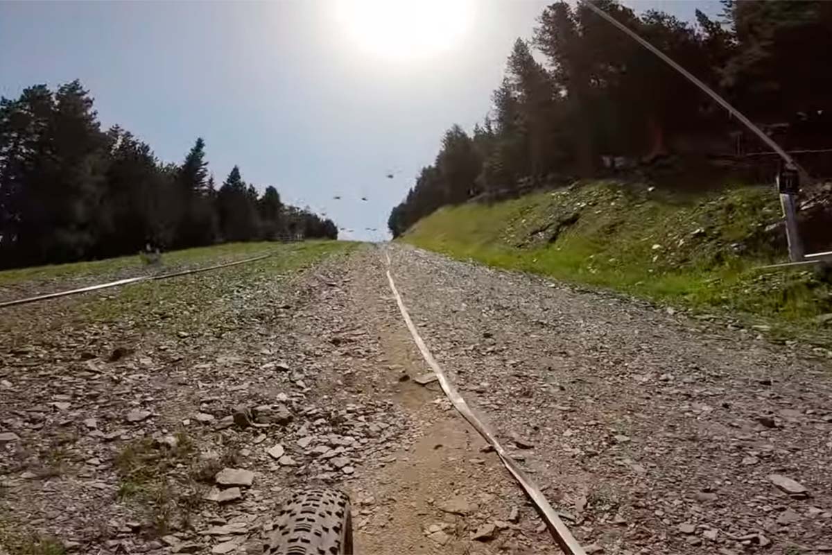 Copa del Mundo de XCO 2019: reconocimiento del trazado de Vallnord con Bec McConnell
