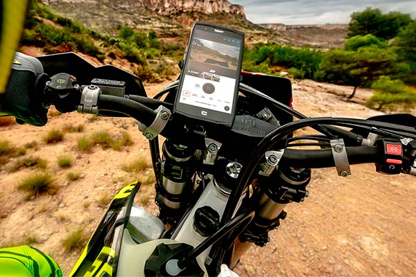 Crosscall Trekker-X4, un móvil todoterreno con cámara de acción 4K integrada