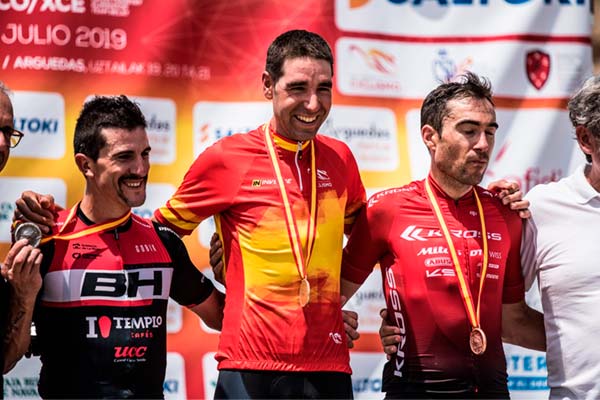 David Valero, tras su victoria en Arguedas: "Ha sido una carrera bastante dura en cuanto al ritmo"