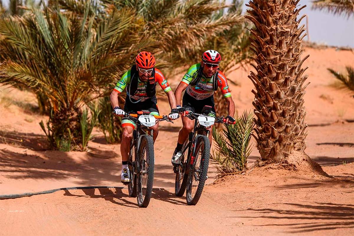 En TodoMountainBike: Josep Betalú, tras la muerte de un participante en la Titan Desert: "Hay demasiada gente mal preparada"