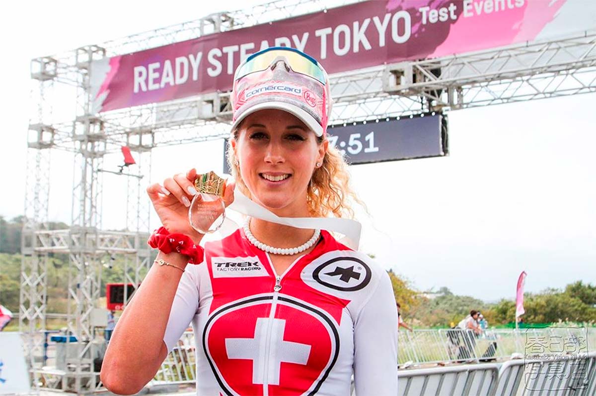 En TodoMountainBike: Nino Schurter, tras ganar el test olímpico de Tokio: "Me encanta el circuito, se adapta a mi estilo de conducción"