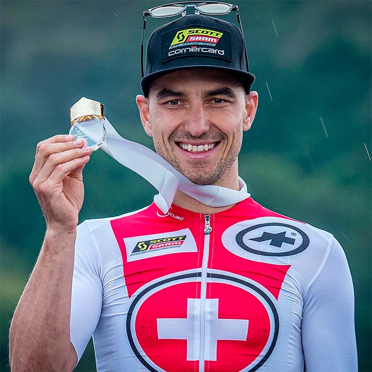 En TodoMountainBike: Nino Schurter, tras ganar el test olímpico de Tokio: "Me encanta el circuito, se adapta a mi estilo de conducción"