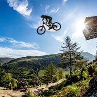 El descenso ganador de Bernard Kerr en la Red Bull Hardline 2019