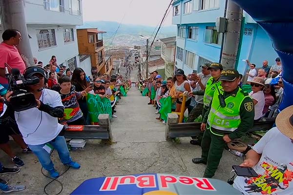 El descenso ganador de Marcelo Gutiérrez en el Downhill Urbano Manizales