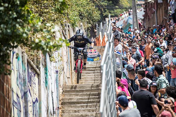 El descenso ganador de Pedro Ferreira en el Red Bull Valparaíso Cerro Abajo 2019