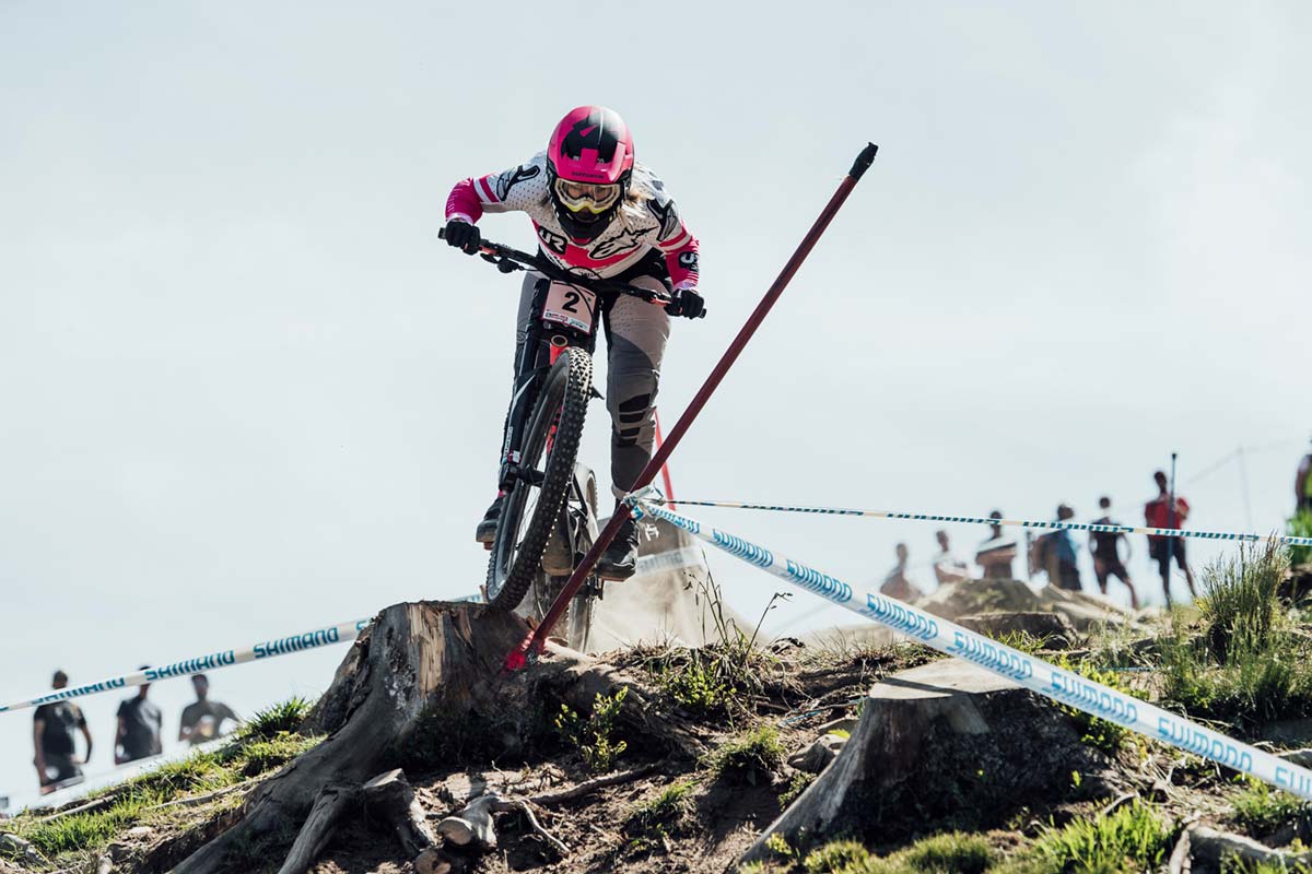 En TodoMountainBike: Copa del Mundo de Descenso 2019: los descensos ganadores de Tracey Hannah y Loïc Bruni en Leogang