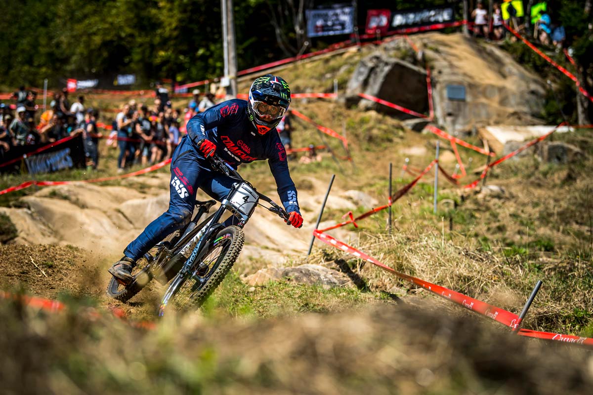 En TodoMountainBike: Los descensos de Myriam Nicole, Amaury Pierron y Valentina Höll en el Mundial de Mont-Saint-Anne, desde sus cascos