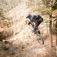 Commencal da la bienvenida a DJ Brandt