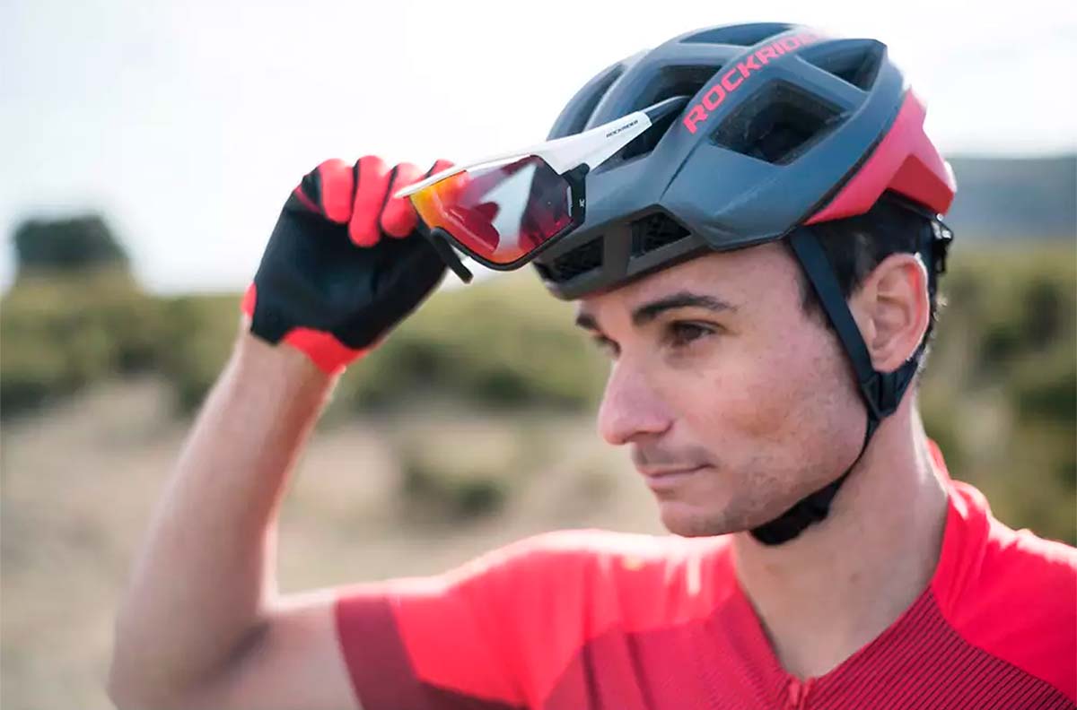 En TodoMountainBike: Ligeras, económicas y con lentes para todos los gustos: llegan las gafas RockRider XC Race