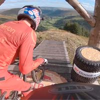 Red Bull Hardline 2019: reconocimiento del trazado con Gee Atherton y Charlie Hatton