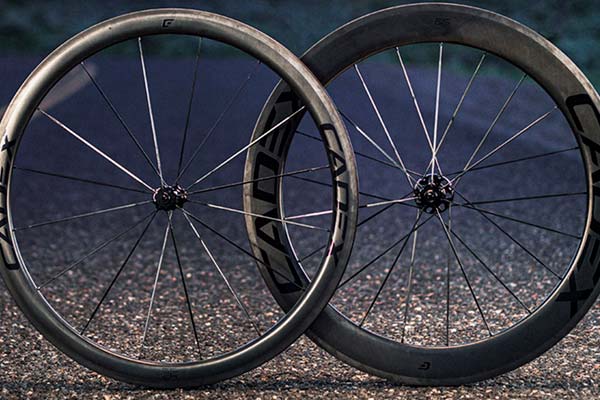 Giant Bicycles presenta Cadex, su marca de componentes de alto rendimiento para bicis de carretera