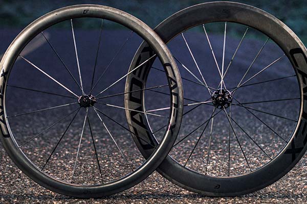 Giant Bicycles presenta Cadex, su marca de componentes de alto rendimiento para bicis de carretera