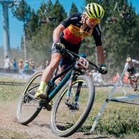 El Primaflor-Mondraker-Rotor renueva a Githa Michiels y David Campos