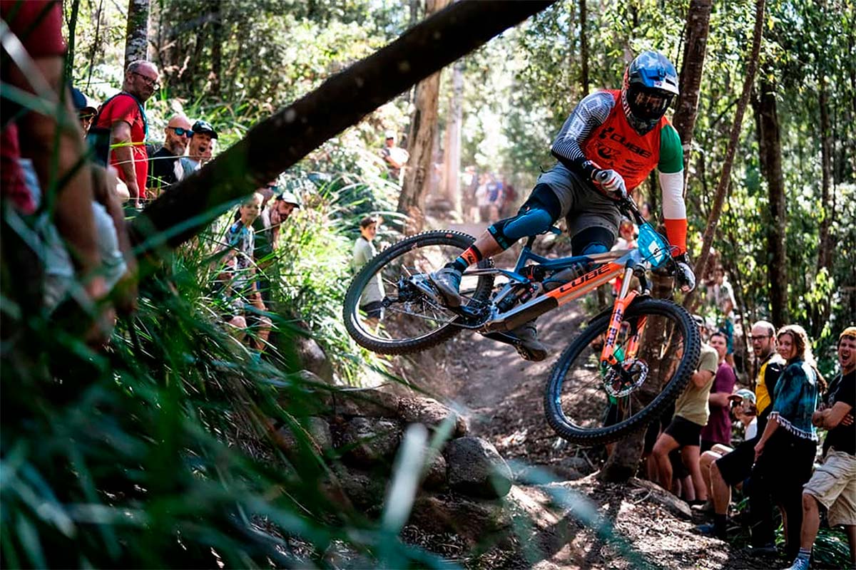 En TodoMountainBike: Greg Callaghan, otra baja confirmada en las EWS de Madeira por una fractura de pie