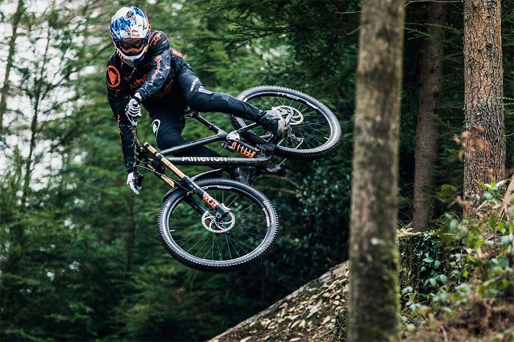 En TodoMountainBike: Los hermanos Atherton presentan su propia marca de bicicletas: Atherton Bikes