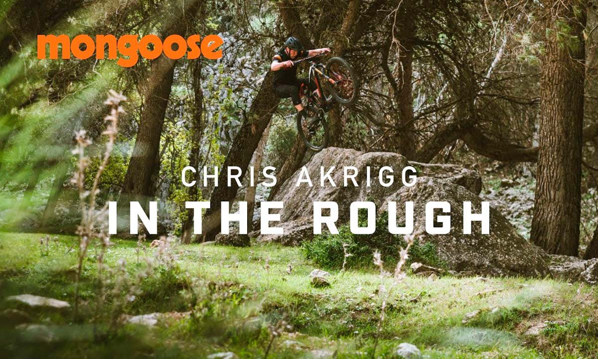 'In The Rough', otra espectacular sesión de Freeride puro y duro a cargo de Chris Akrigg