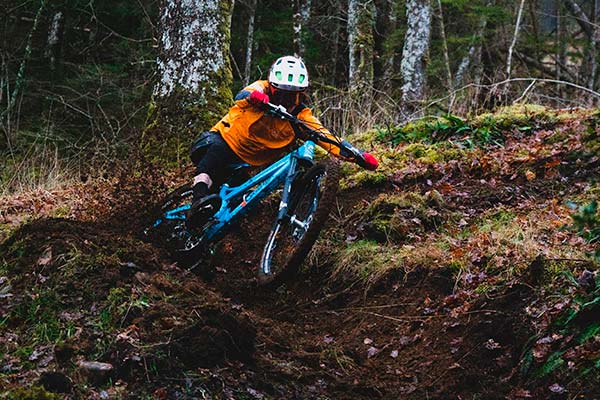 Joe Barnes deja el Canyon Factory Racing para embarcarse en un equipo propio