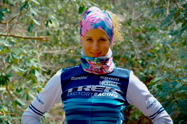 Jolanda Neff se suma a la familia de embajadores de Buff