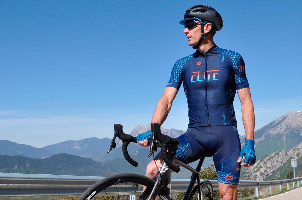 En TodoMountainBike: Kit Elite 2019 de Inverse, un pack de culotte y maillot personalizados por poco más de 60€