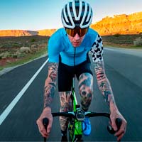 LEM Motiv Air, un casco con carcasa de carbono para ciclistas de carretera, montaña y gravel