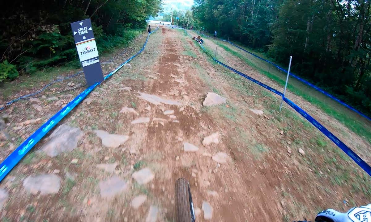 En TodoMountainBike: Campeonato del Mundo de Mountain Bike 2019: reconocimiento de la pista de descenso de Mont-Saint-Anne con Luca Shaw