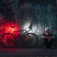 Knog Cobber, luces LED con un haz de luz de 330º para garantizar la máxima visibilidad