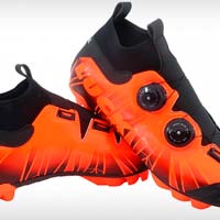 Luck Titan, unas zapatillas de MTB diseñadas específicamente para terrenos arenosos y de piedra suelta