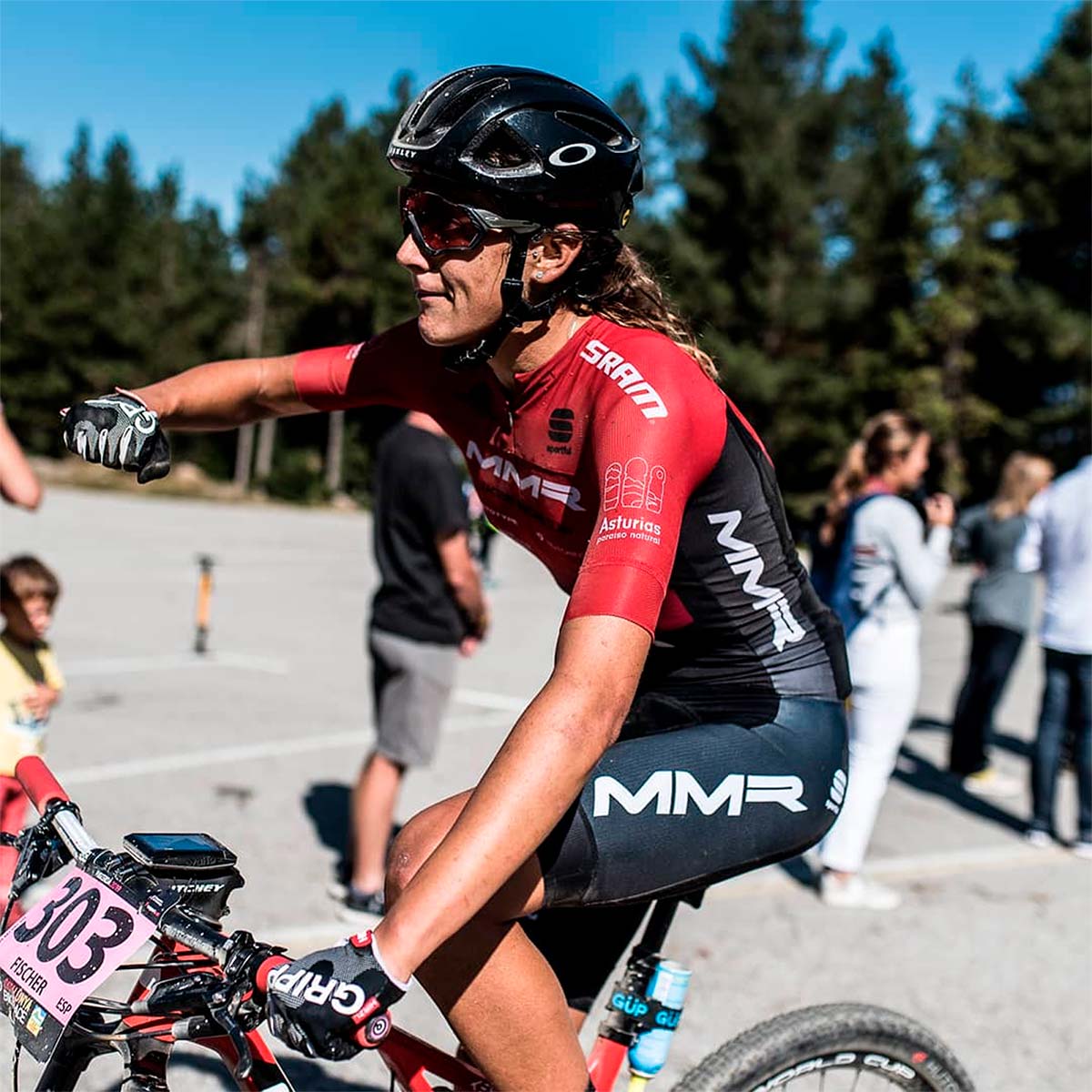 En TodoMountainBike: El MMR Factory Racing Team se despide de Catriel Soto y Natalia Fischer