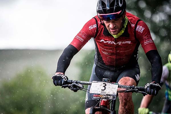 El MMR Factory Racing Team se despide de Catriel Soto y Natalia Fischer