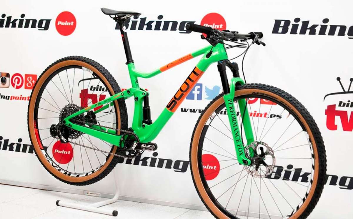 En TodoMountainBike: El montaje paso a paso de una Scott Spark RC 900 World Cup Retro Special Edition