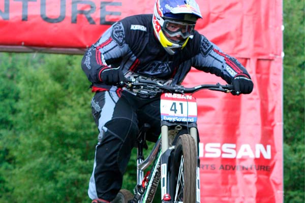 Nathan Rennie, campeón de Australia de DH en 2008, sin carné por conducir borracho