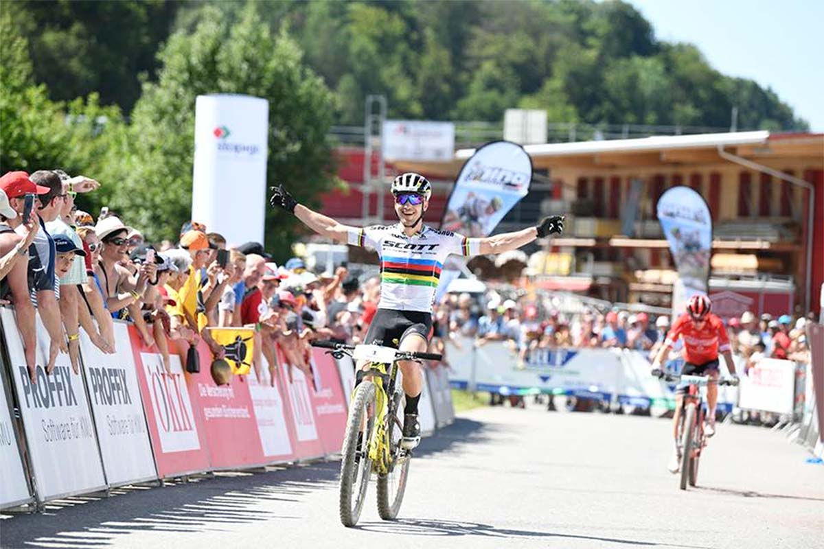Nino Schurter y Jolanda Neff se llevan la victoria en el Campeonato Nacional Suizo de XCO