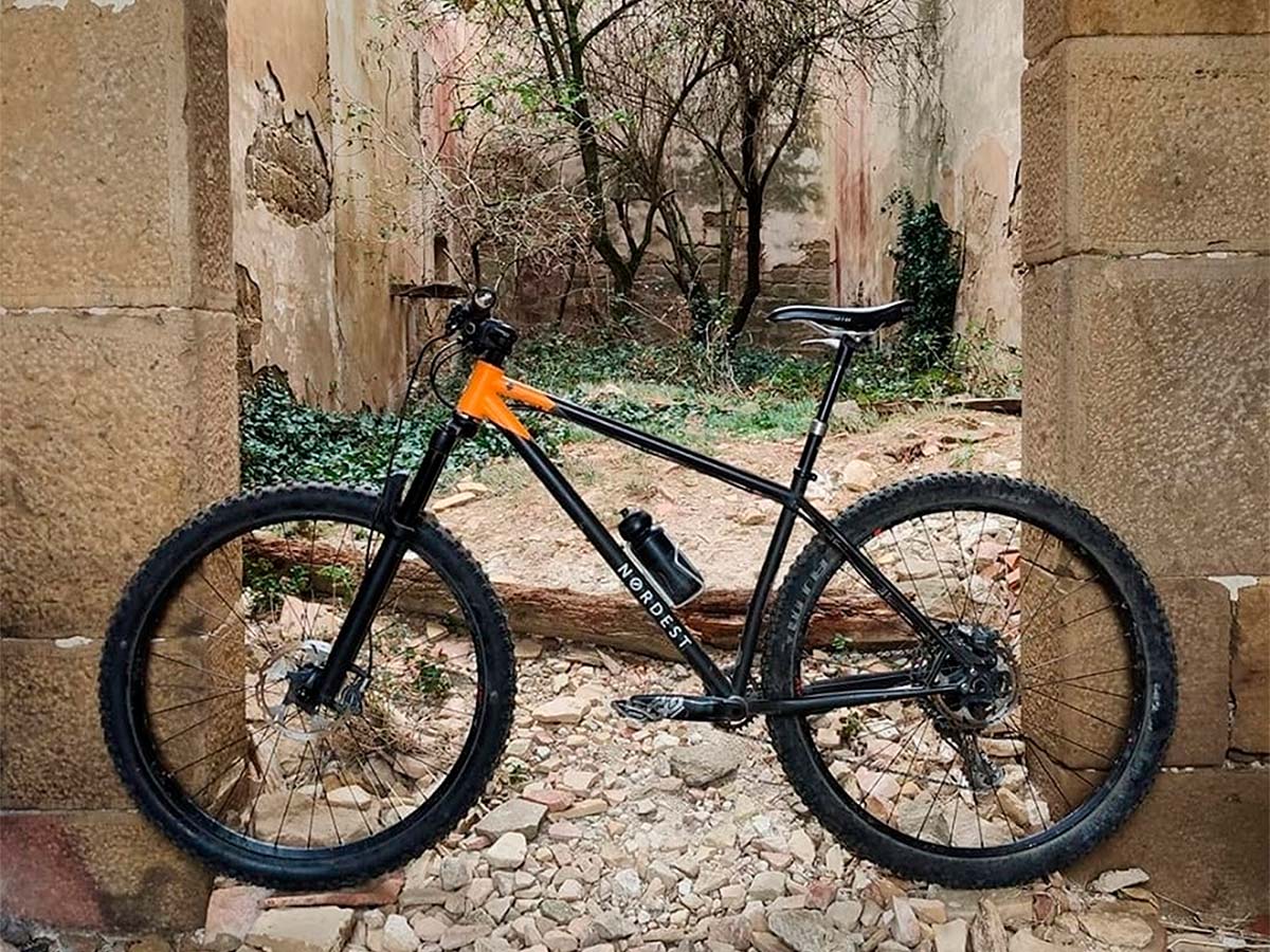 En TodoMountainBike: Nordest Cycles presenta la Britango TR, una rígida de acero con geometría más enfocada al Trail