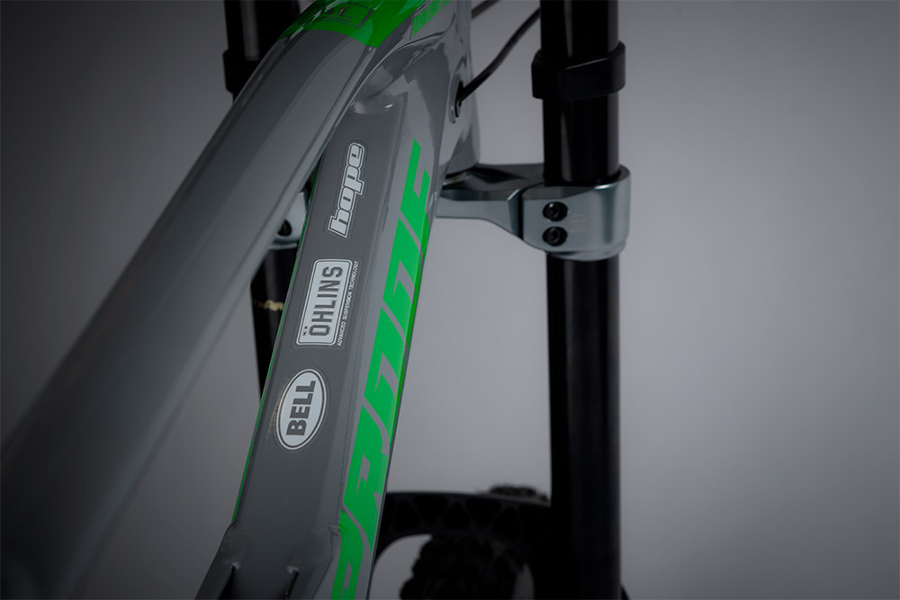 En TodoMountainBike: Nukeproof Dissent, la bici de DH de Adam Brayton que pronto llegará a las tiendas