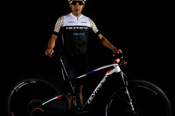 El Olympia Factory Cycling Team 2019 se presenta en sociedad