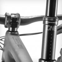 OneUp Components amplía su gama de tijas telescópicas con opciones de 100 a 210 mm de recorrido